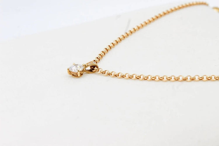 Pendentif Pendentif en or jaune 750/000 et diamants naturels 58 Facettes 240306