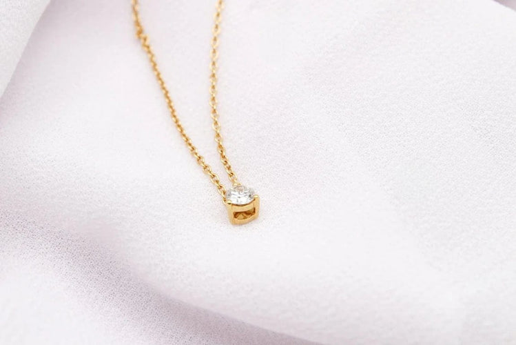 Collier Collier point lumineux en or jaune 750 et diamant 58 Facettes 250133