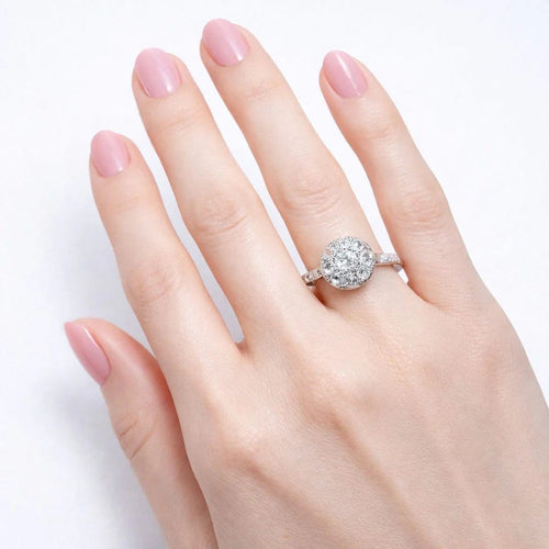 Bague 57 Bague Marguerite ancienne en platine et diamants 58 Facettes