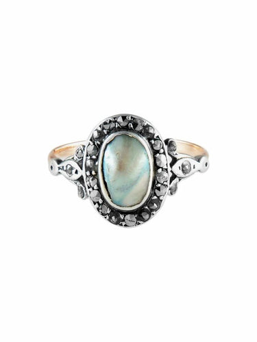 Bague 56 Bague ancienne en or jaune 18 carats, argent et nacre 58 Facettes