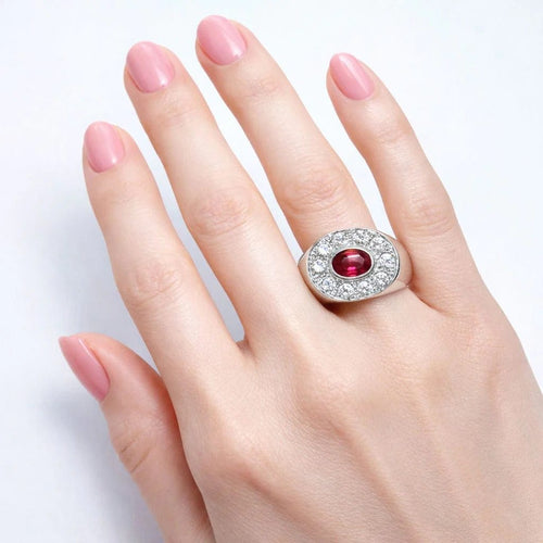 Bague 60 Chevalière - Bague en or blanc, rubis et diamants 58 Facettes