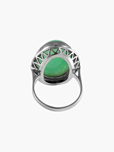 Bague 48 Bague ancienne en or blanc 18 ct sertie d’un jade jadéite 58 Facettes