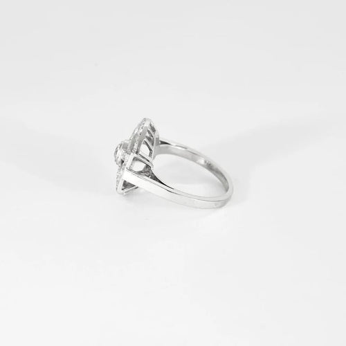 Bague 56 Bague Art déco - Diamants en platine vers 1925 58 Facettes