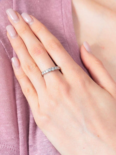 Bague 52 Demi-alliance - Bague en or blanc 750 sertie de diamants 58 Facettes