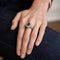 Bague 60 Bague jonc marguerite en platine, saphir de Ceylan et diamants 58 Facettes
