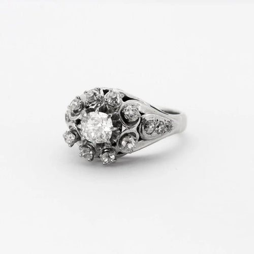Bague 55 Bague dôme en or blanc 750 sertie de diamants 58 Facettes