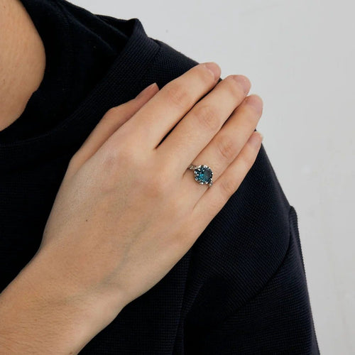Bague 50 Bague ancienne - Topaze bleue London Blue et diamants en or blanc 58 Facettes