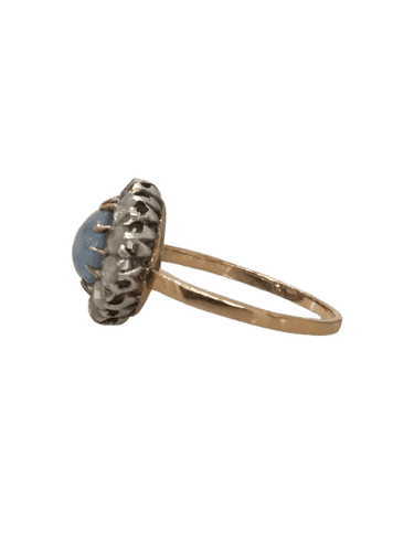 Bague 54 Bague Pompadour saphir cabochon et diamants en or jaune et or blanc 58 Facettes