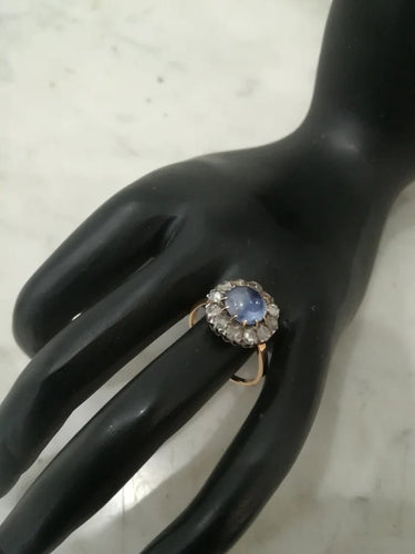 Bague 54 Bague Pompadour ancienne en or 750, saphir cabochon et diamants 58 Facettes