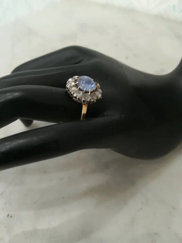 Bague 54 Bague Pompadour ancienne en or 750, saphir cabochon et diamants 58 Facettes