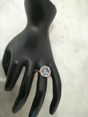 Bague 54 Bague Pompadour saphir cabochon et diamants en or jaune et or blanc 58 Facettes