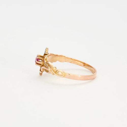 Bague 55.5 Bague ancienne rubis et diamants en or rose 18 carats 58 Facettes