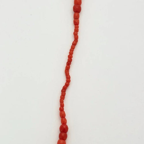 Collier Collier sautoir en corail méditerranéen avec fermoir en or jaune 750 58 Facettes