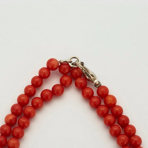 Collier Collier deux rangs en corail méditerranéen 58 Facettes