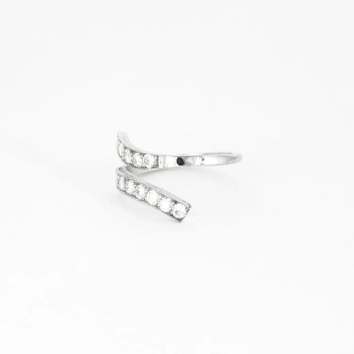 Bague 52 Bague vague en or blanc 18 ct et platine, diamants 58 Facettes