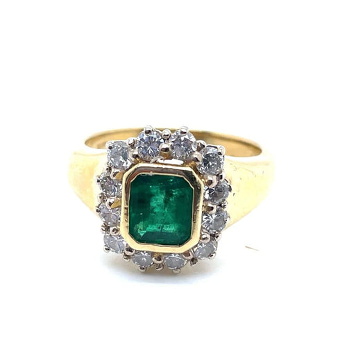 Bague 55 Bague entourage en or jaune et blanc, émeraude et diamants 58 Facettes