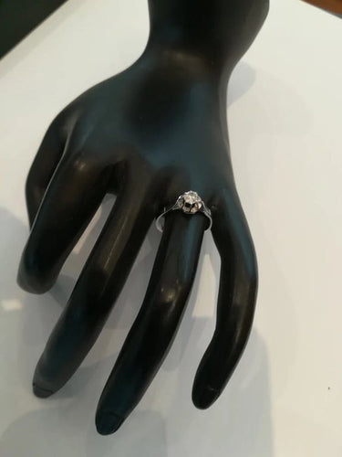 Bague 49 Bague solitaire ancienne en or blanc 18 ct et diamant 0,18 ct 58 Facettes