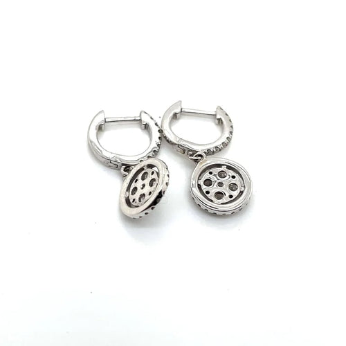 Boucles d'oreilles Boucles d’oreilles dormeuses en or blanc 18K et diamants 58 Facettes