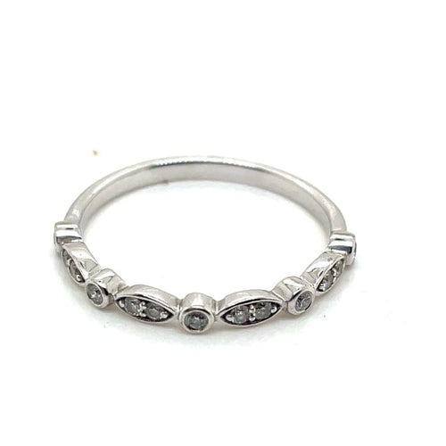 Bague 52 Ornato - Demi-alliance en or blanc 18 ct et diamants 58 Facettes