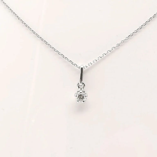 Collier Collier avec pendentif en or blanc 18 carats et diamant 0,15 ct 58 Facettes