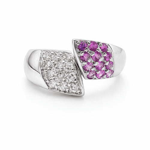 Bague 54 Bague en or blanc, diamants et saphirs roses 58 Facettes
