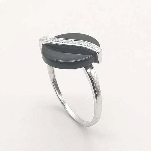 Bague 56 Bague en or blanc 18 carats avec onyx et diamant 58 Facettes