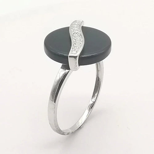 Bague 56 Bague en or blanc 18 carats avec onyx et diamant 58 Facettes