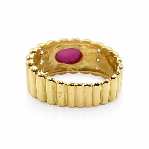 Bague Bague en or jaune 18 carats rubis et diamants 58 Facettes