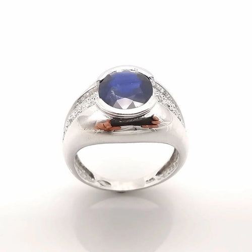 Bague 53 Bague en or blanc 18 carats, saphir ovale et diamants 58 Facettes