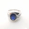 Bague 53 Bague en or blanc 18 carats, saphir ovale et diamants 58 Facettes