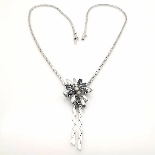 Collier Collier en or blanc 18 carats avec saphirs et diamants 58 Facettes