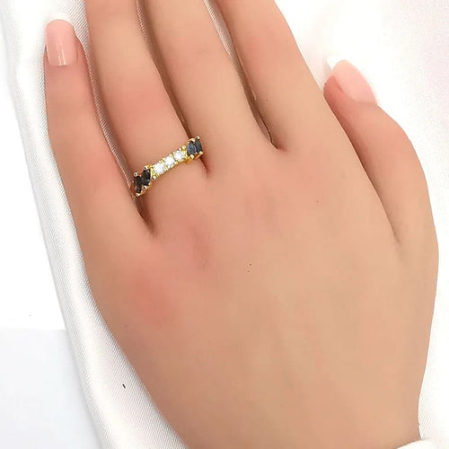 Bague 57 Bague en or jaune 18 carats avec saphirs et diamants 58 Facettes