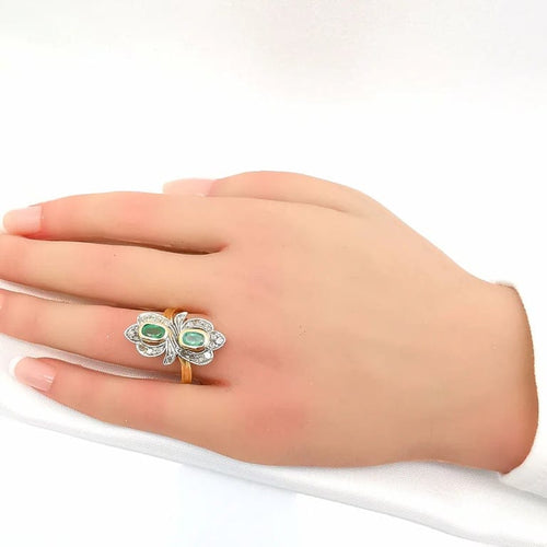 Bague 58 Bague marquise - Bague en or jaune 18 carats, émeraudes et diamants 58 Facettes