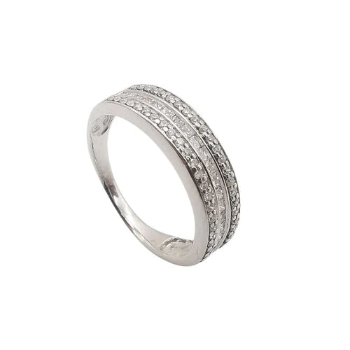 Bague 55 Bague en or blanc 18 carats pavée de diamants 58 Facettes