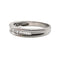 Bague 57 Alliance américaine demi-tour en or blanc 18 carats et diamants 58 Facettes