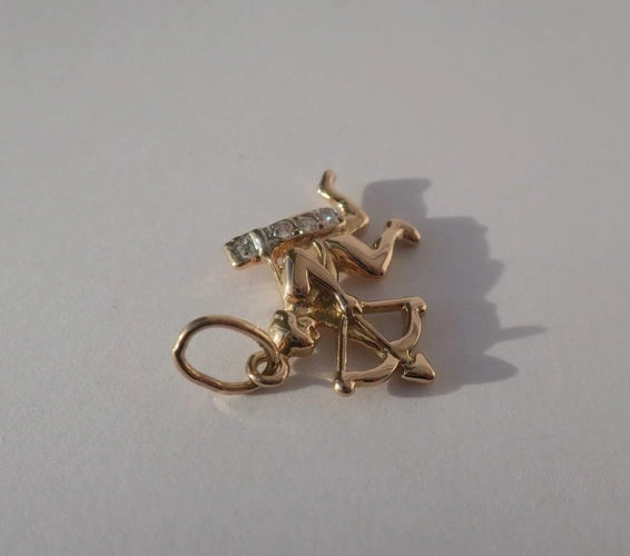 Pendentif Pendentif Sagittaire en or rose 14 carats et pierres 58 Facettes