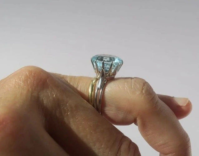 Bague 53 Bague cocktail solitaire en or blanc 18 carats avec aigue-marine 58 Facettes