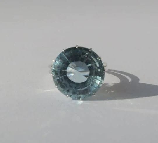 Bague 53 Bague cocktail solitaire en or blanc 18 carats avec aigue-marine 58 Facettes