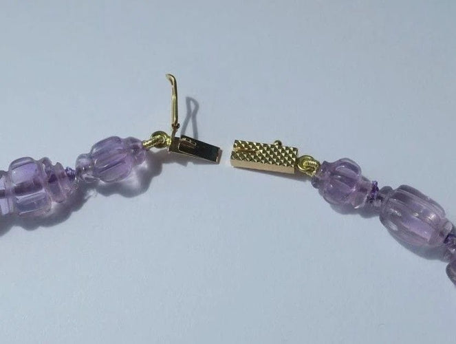 Collier Collier vintage en améthystes naturelles, fermoir en or jaune 18 carats 58 Facettes
