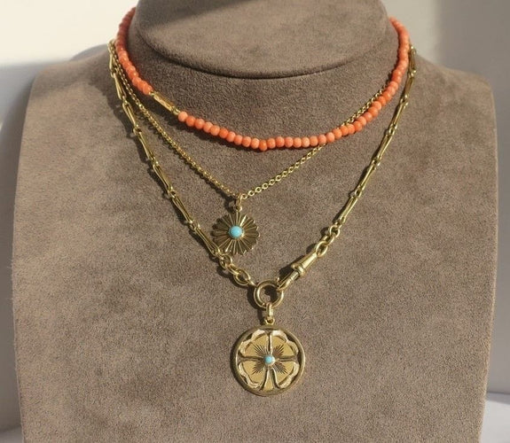 Collier Collier choker XIXe siècle en or rose 18 carats et corail 58 Facettes