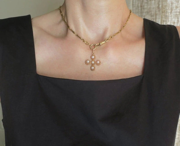 Pendentif Croix pendentif XIXe en or rose et perles 58 Facettes