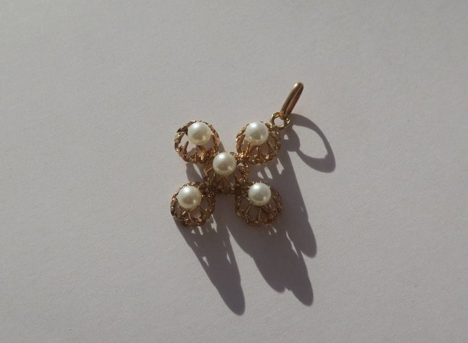 Pendentif Croix pendentif XIXe en or rose et perles 58 Facettes