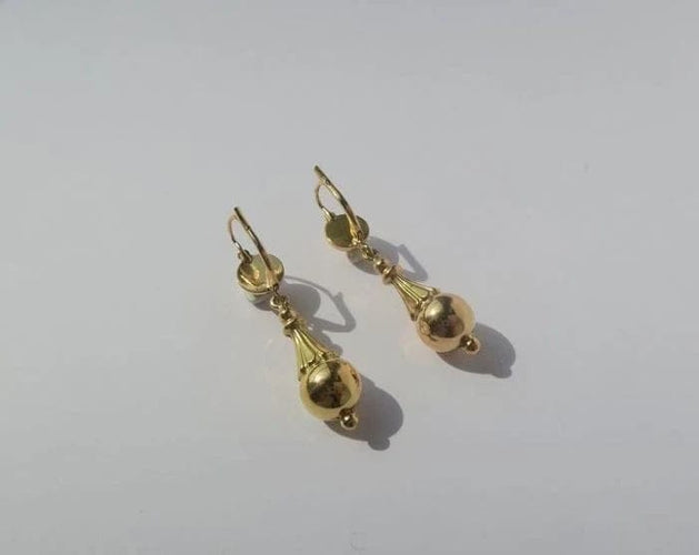 Boucles d'oreilles Boucles d’oreilles dormeuses pendantes fuseaux en or 18 carats 58 Facettes
