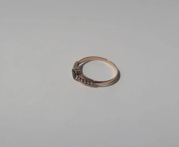 Bague 50 Bague cœur saphir solitaire en or rose 18 carats 58 Facettes