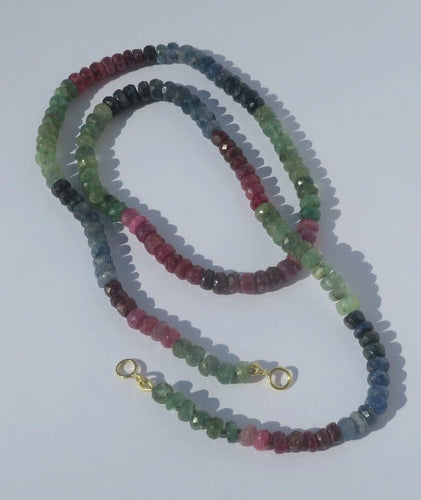 Collier Collier choker - Saphirs, rubis et émeraudes en or jaune 18 carats 58 Facettes