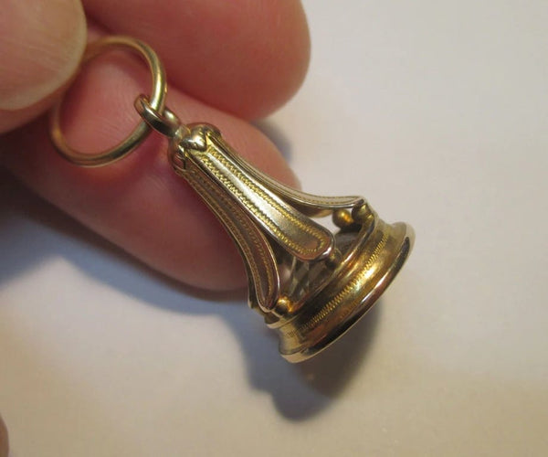 Pendentif Pendentif sceau - Citrine chiffrée MR en or rose 18 carats 58 Facettes