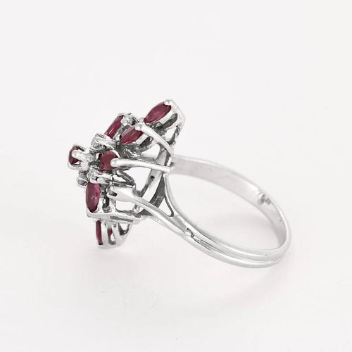 Bague 56 Bague Panier vintage en or blanc, diamants et rubis 58 Facettes