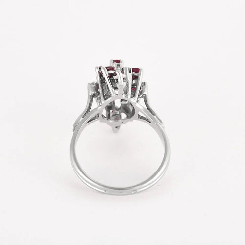 Bague 56 Bague Panier vintage en or blanc, diamants et rubis 58 Facettes
