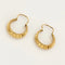 Boucles d'oreilles Créoles anciennes ciselées en or jaune 18K 58 Facettes