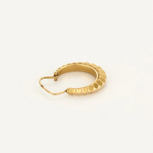Boucles d'oreilles Créoles anciennes ciselées en or jaune 18K 58 Facettes